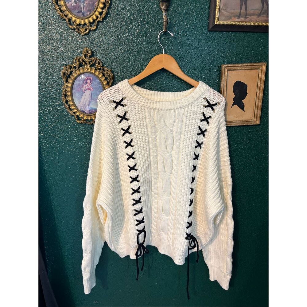 Altar’d State Ivory And Black Oversized Sweater NWT Sz Large